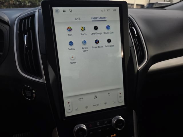 Certified 2024 Ford Edge SEL w/ Convenience Package AWD/4WD image 10