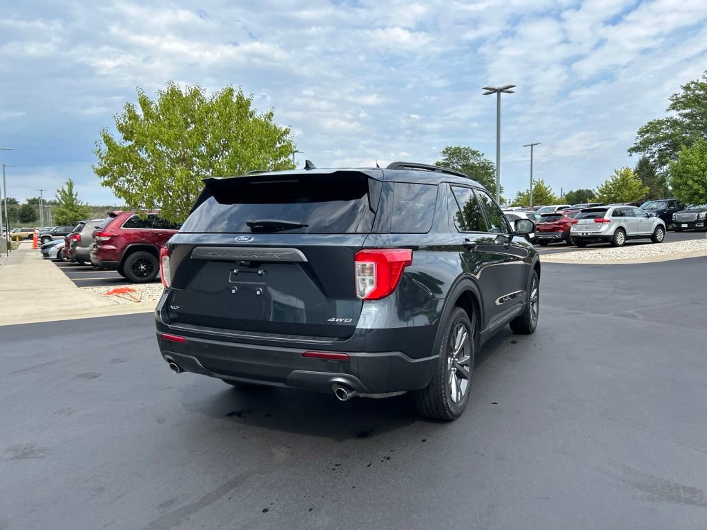 Certified 2023 Ford Explorer XLT w/ Equipment Group 202A AWD/4WD image 7