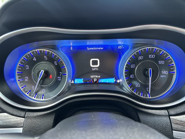 Used 2019 Chrysler 300 Touring L w/ Quick Order Package 22F RWD image 28