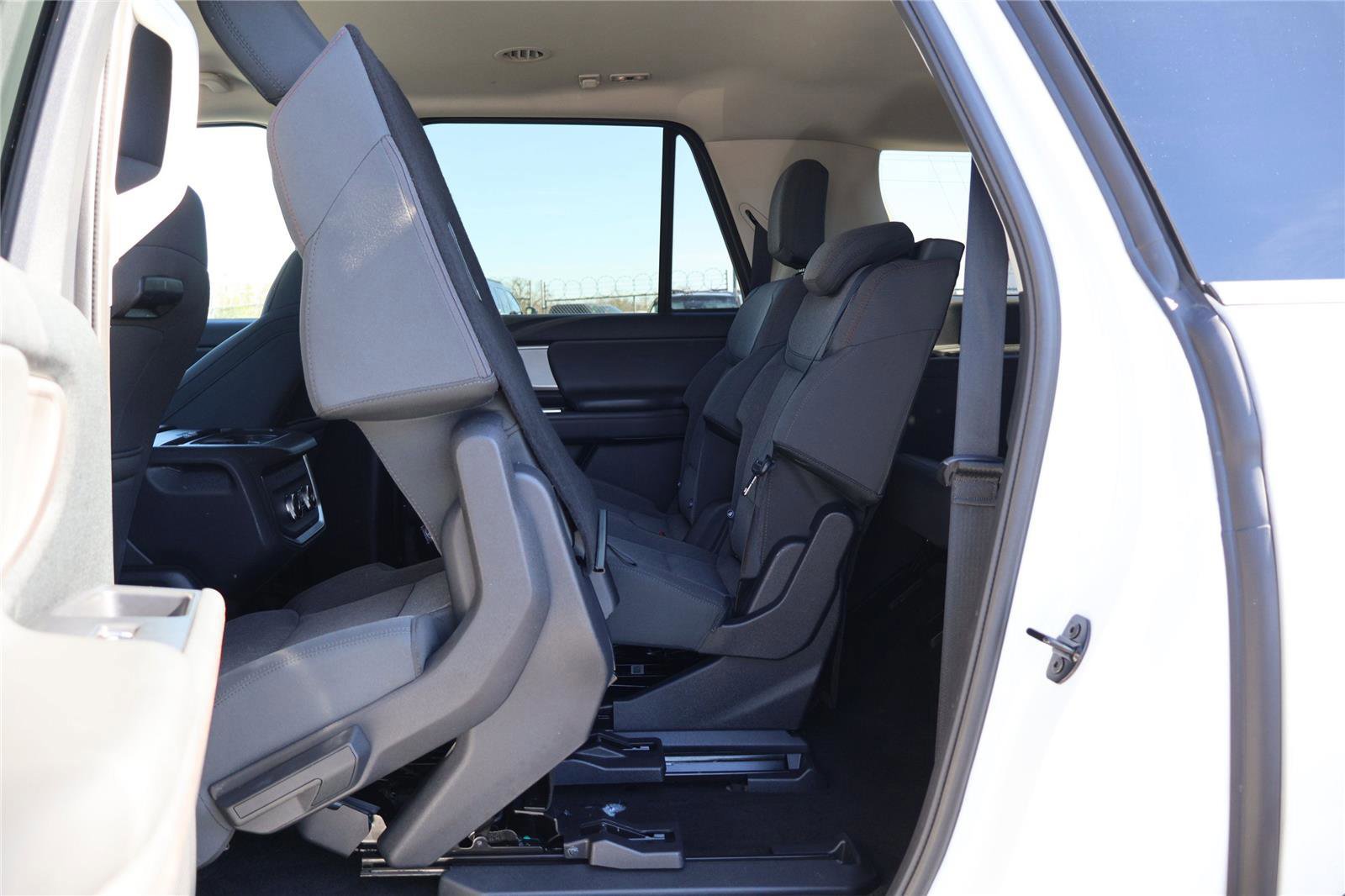 Certified 2025 Ford Expedition Max Active image 30