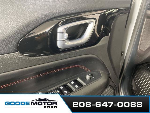 Used 2024 Jeep Compass Trailhawk AWD/4WD image 9