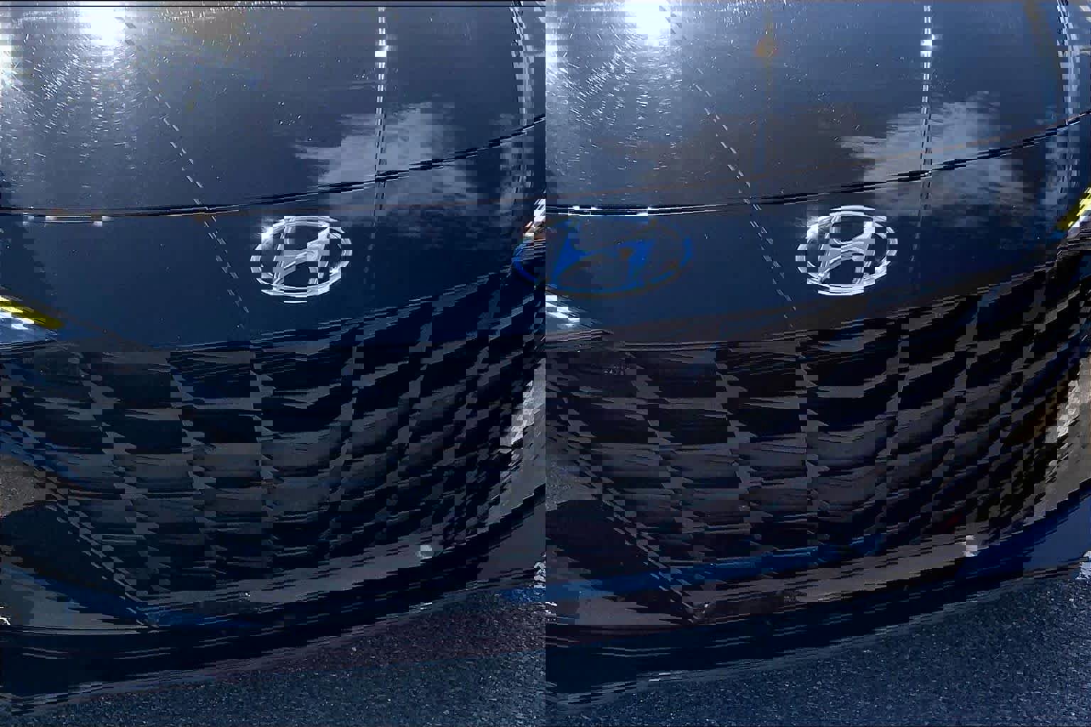 Used 2022 Hyundai Elantra SEL image 28