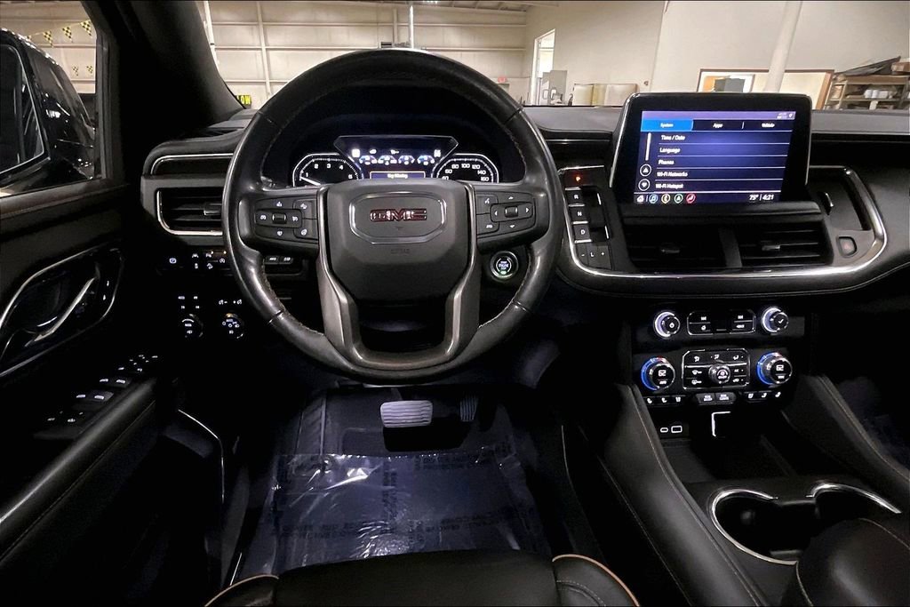 Used 2021 GMC Yukon AT4 w/ AT4 Premium Plus Package AWD/4WD image 5