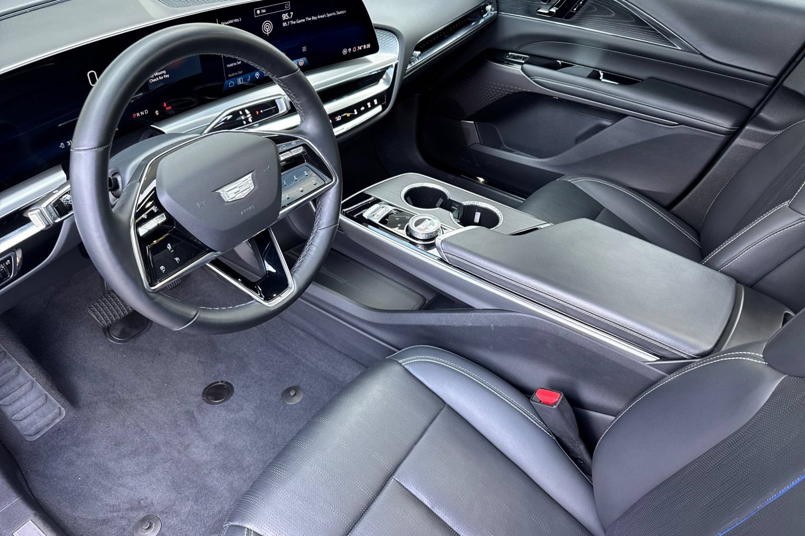 Used 2024 Cadillac Lyriq Sport AWD/4WD image 11