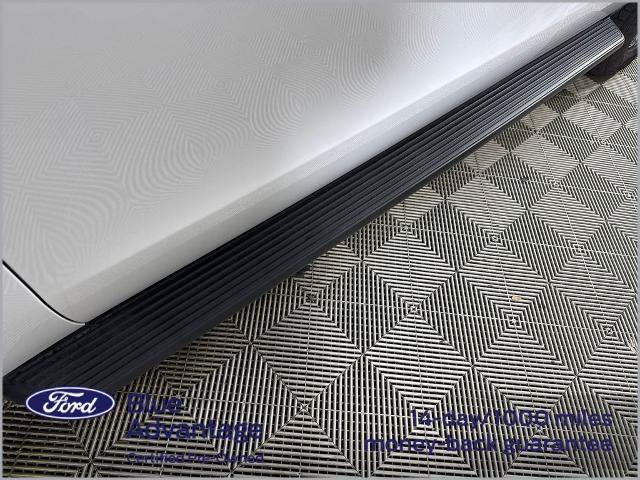 Certified 2025 Ford Expedition Active RWD image 15