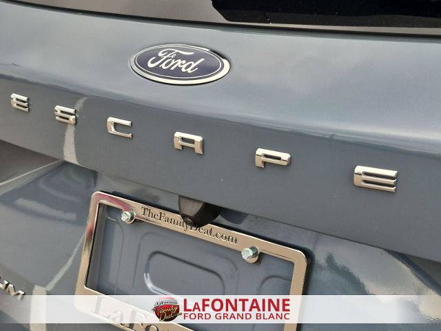 Certified 2025 Ford Escape Platinum AWD/4WD image 10