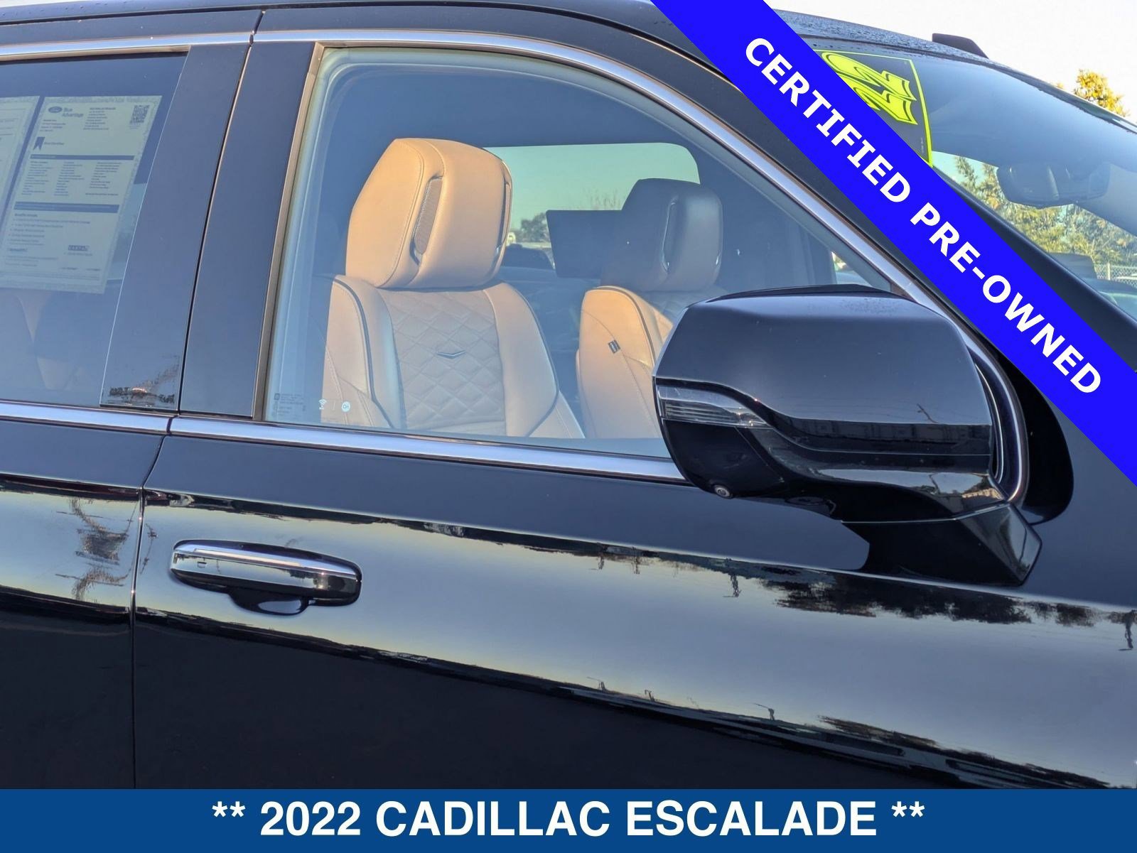 Used 2022 Cadillac Escalade Premium Luxury image 11