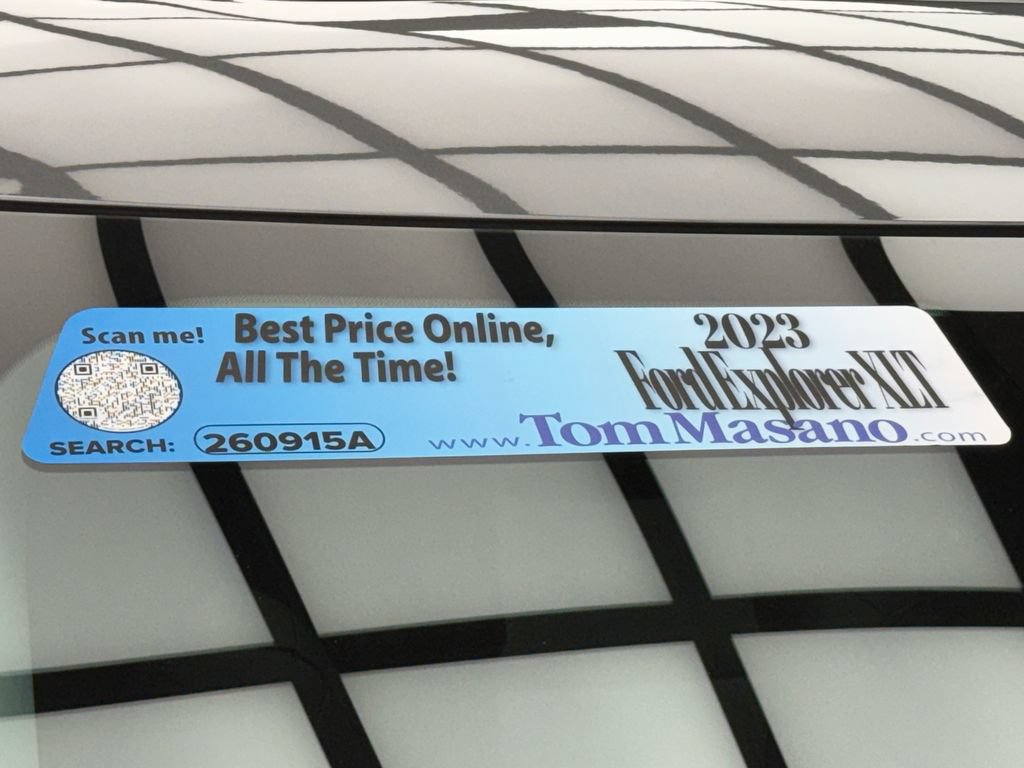 Certified 2023 Ford Explorer XLT w/ Equipment Group 202A AWD/4WD image 7