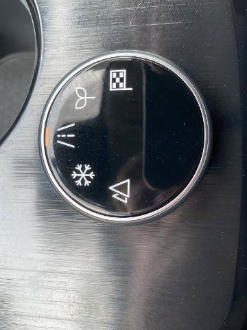Used 2022 Nissan Rogue SV AWD/4WD image 27