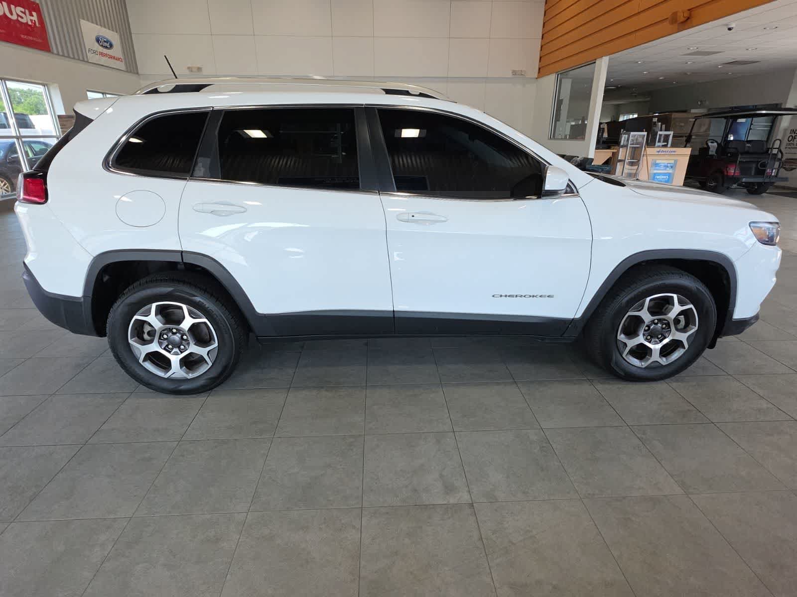 Used 2021 Jeep Cherokee Latitude Lux AWD/4WD image 6
