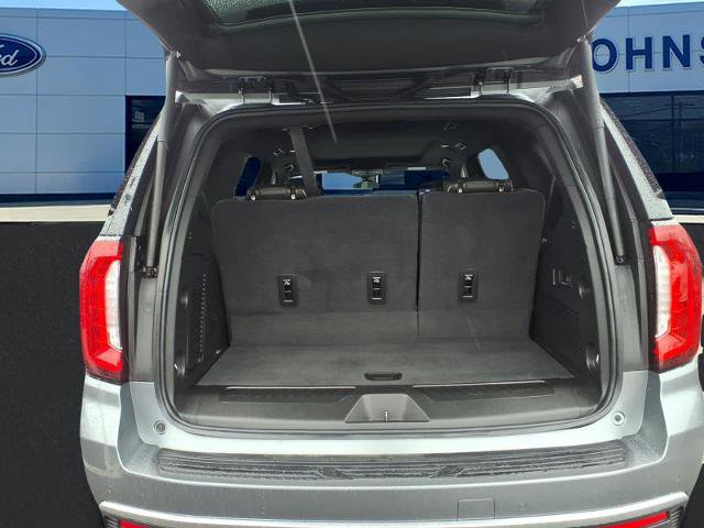 Used 2021 GMC Yukon SLT w/ SLT Premium Package image 14