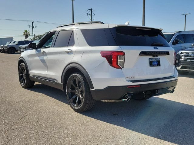 Certified 2022 Ford Explorer ST-Line w/ Class IV Trailer Tow Package RWD image 4