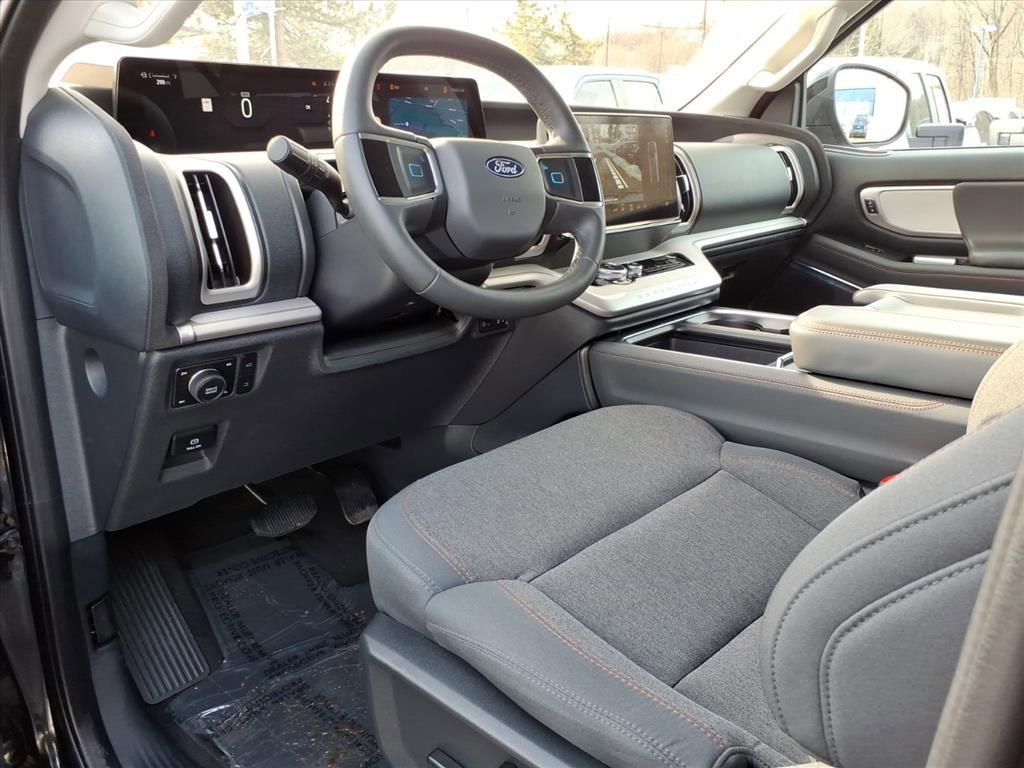 Certified 2025 Ford Expedition Max Active image 13