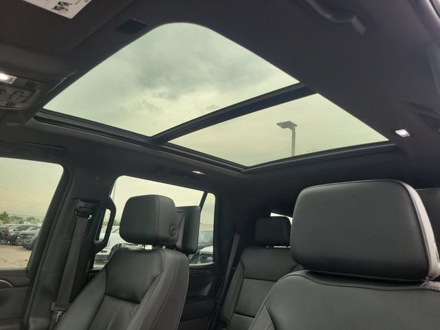 Used 2024 Chevrolet Tahoe LT w/ Luxury Package AWD/4WD image 18