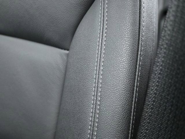 Used 2023 Chevrolet Suburban Z71 w/ Luxury Package image 16