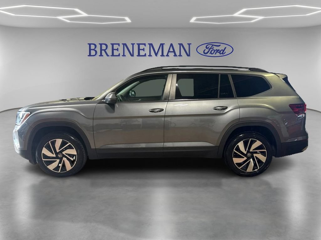 Used 2025 Volkswagen Atlas SE AWD/4WD image 7