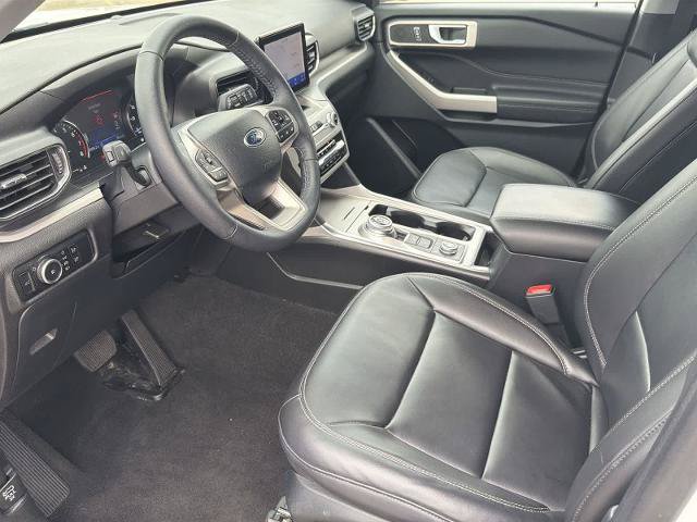 Certified 2024 Ford Explorer XLT w/ Equipment Group 202A AWD/4WD image 10