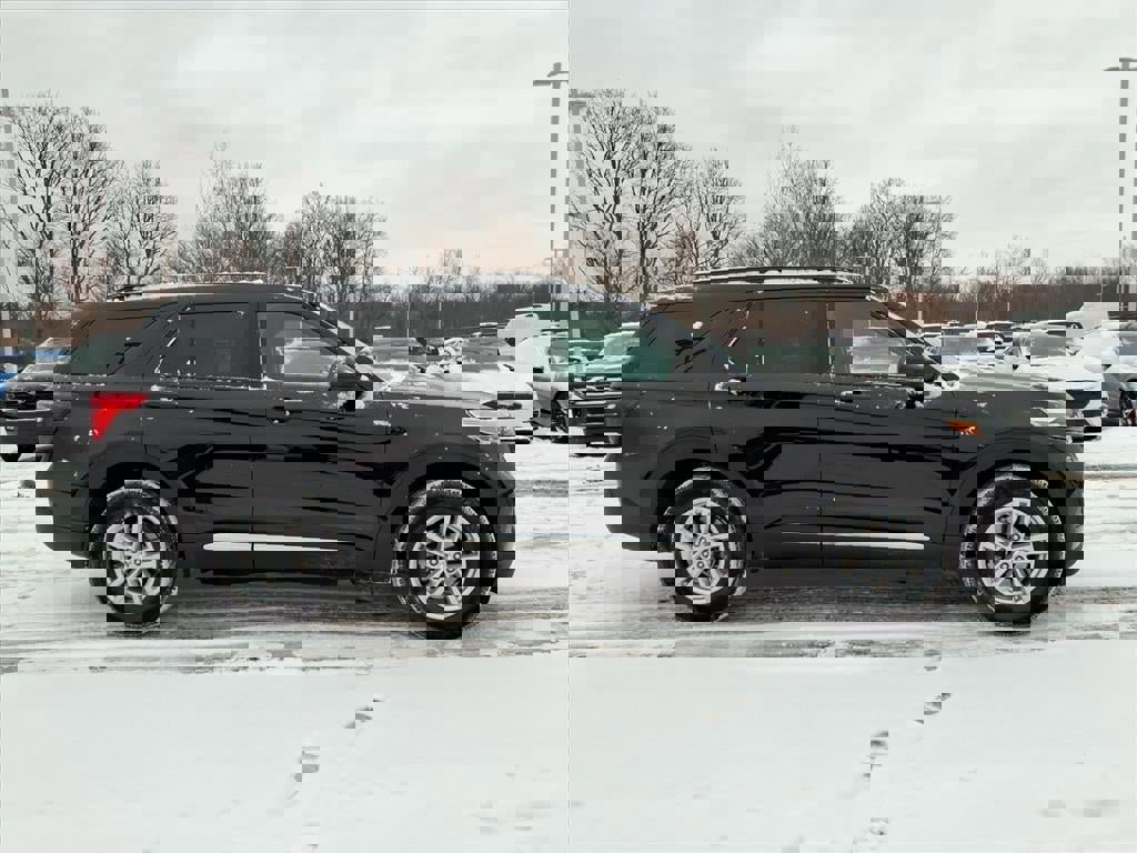 Certified 2022 Ford Explorer XLT image 6