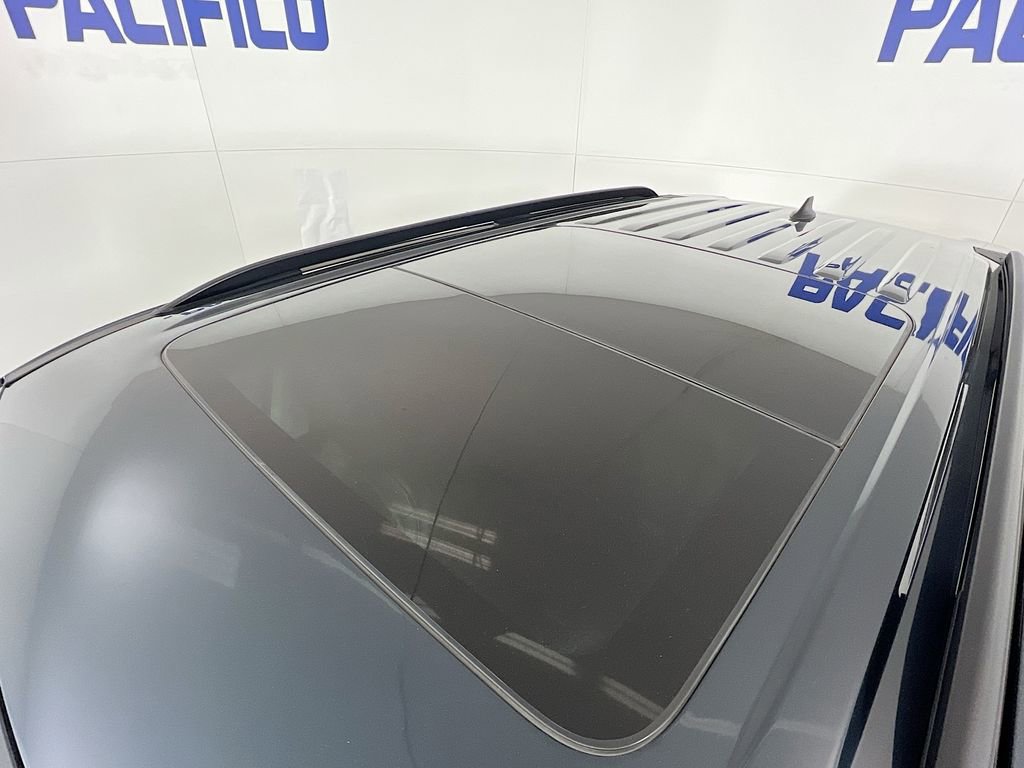 Certified 2023 Ford Explorer XLT w/ Equipment Group 202A image 17