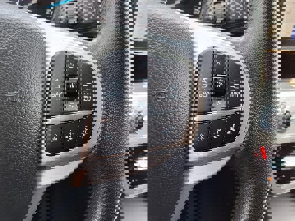 Certified 2022 Ford Explorer XLT w/ Equipment Group 202A image 24