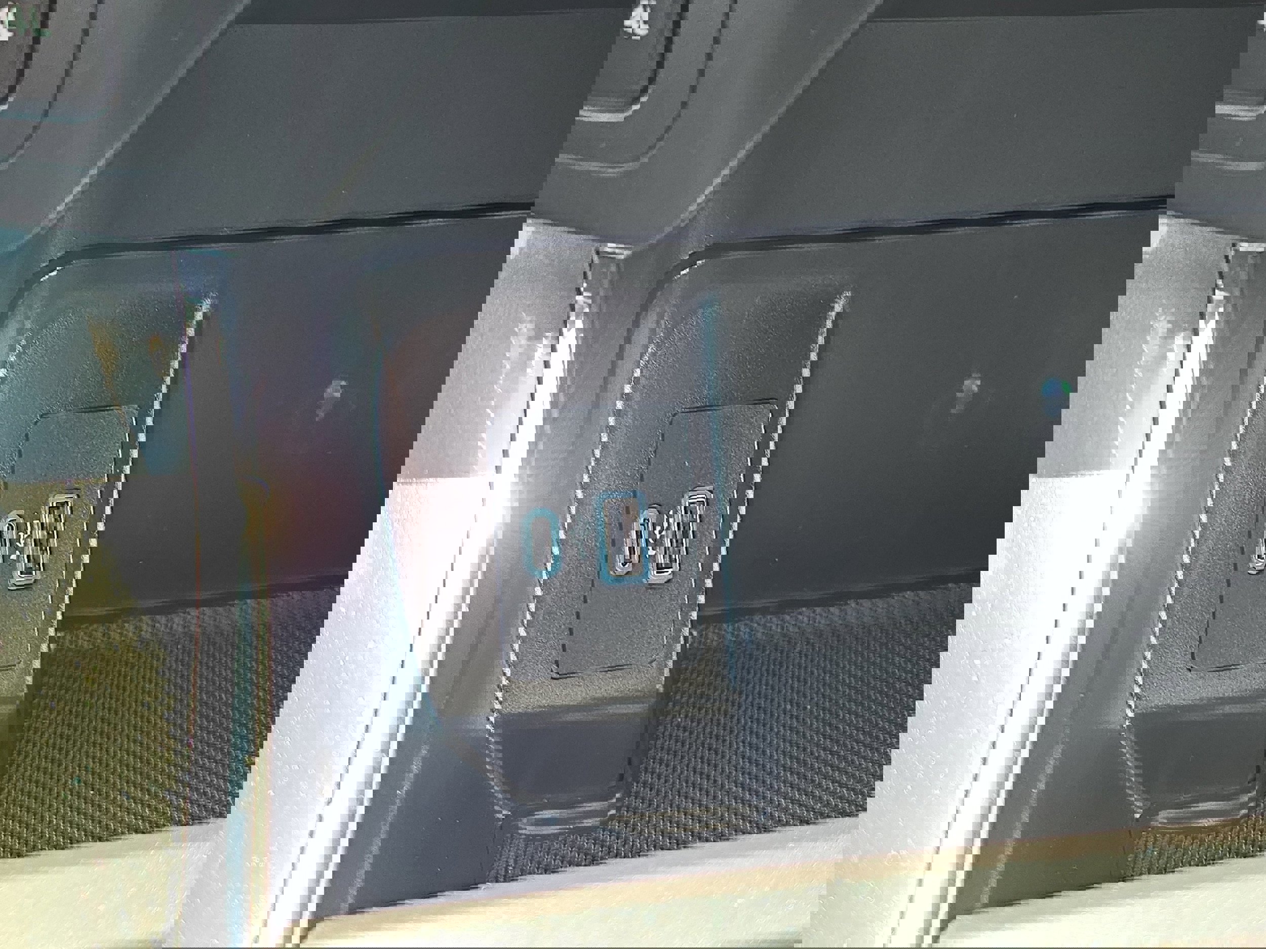 Certified 2022 Ford F150 XLT w/ Equipment Group 302A High image 33