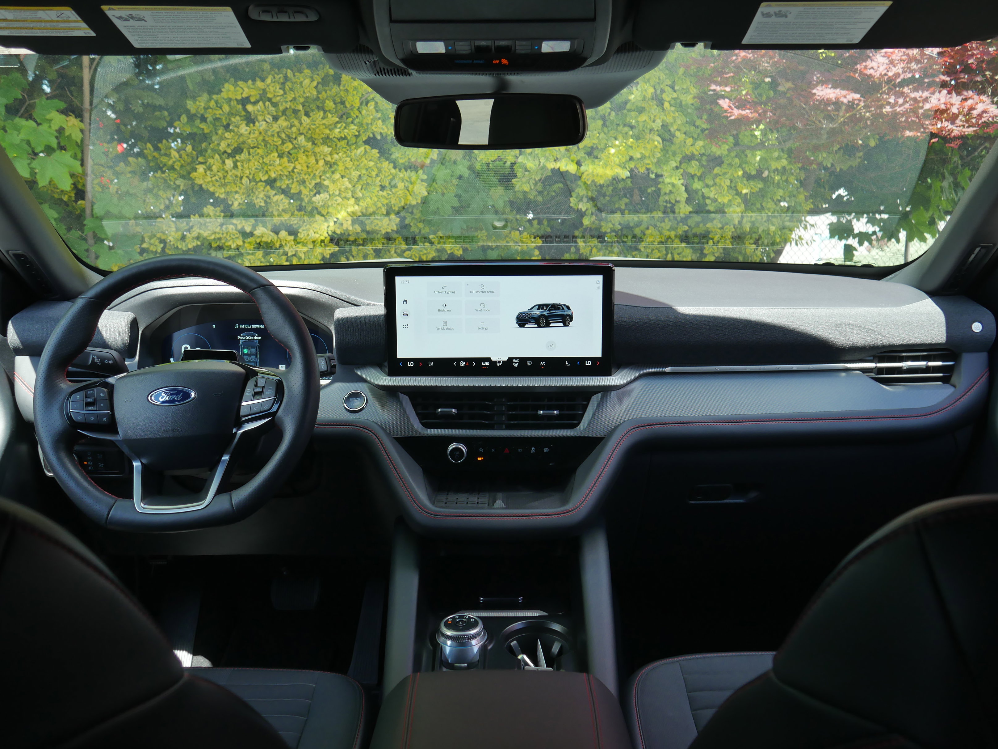Certified 2025 Ford Explorer ST-Line w/ Premium Package AWD/4WD image 10