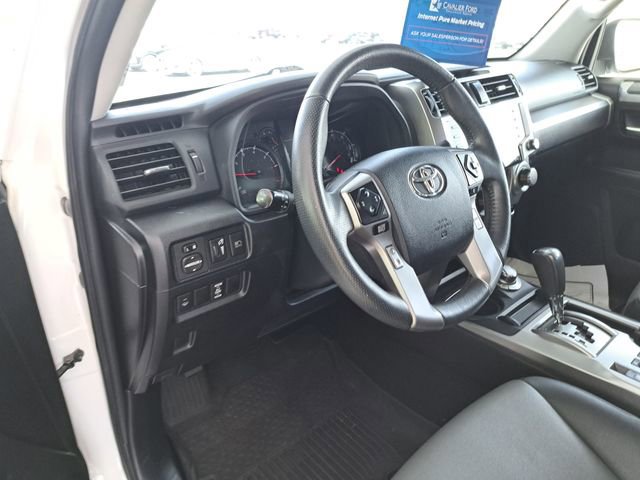 Used 2020 Toyota 4Runner SR5 Premium w/ Moonroof Package AWD/4WD image 7