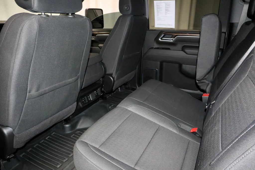 Used 2025 Chevrolet Silverado 3500 LT AWD/4WD image 22
