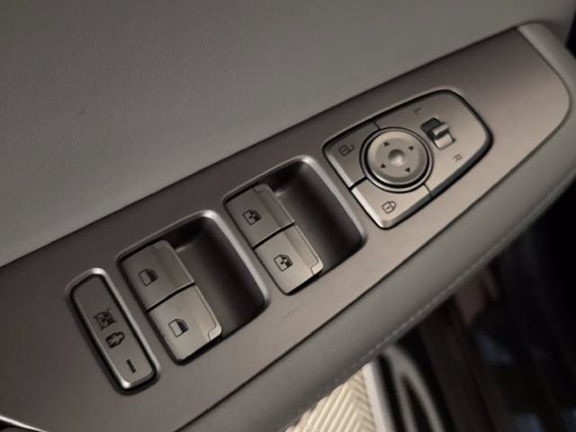 Used 2020 Hyundai Palisade SEL w/ Premium Package FWD image 12