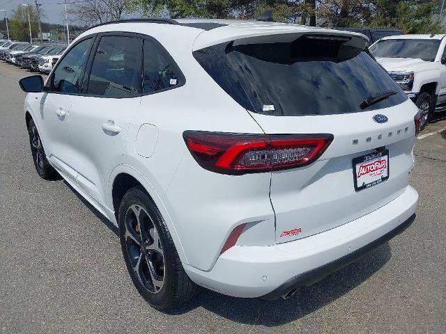 Certified 2023 Ford Escape ST-Line Select w/ Tech Pack #2 AWD/4WD image 6