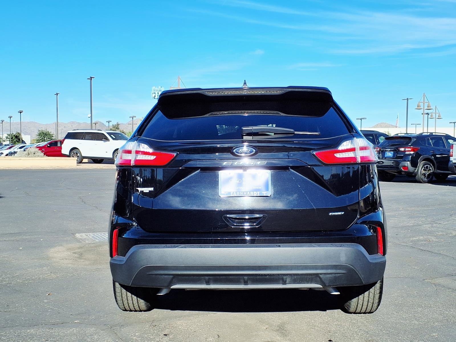 Certified 2024 Ford Edge SE image 3