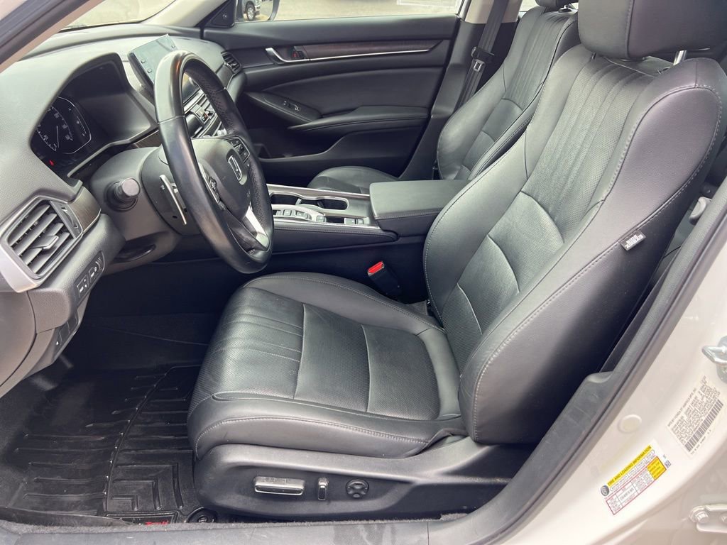 Used 2021 Honda Accord Touring image 11