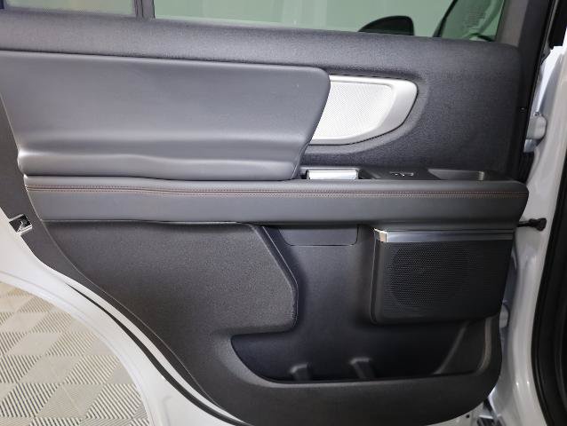 Certified 2025 Ford Expedition Active AWD/4WD image 25
