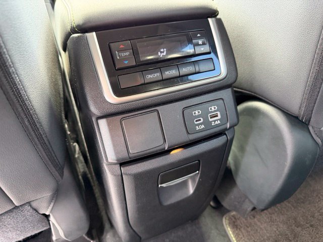 Used 2024 Subaru Ascent Onyx Edition AWD/4WD image 28