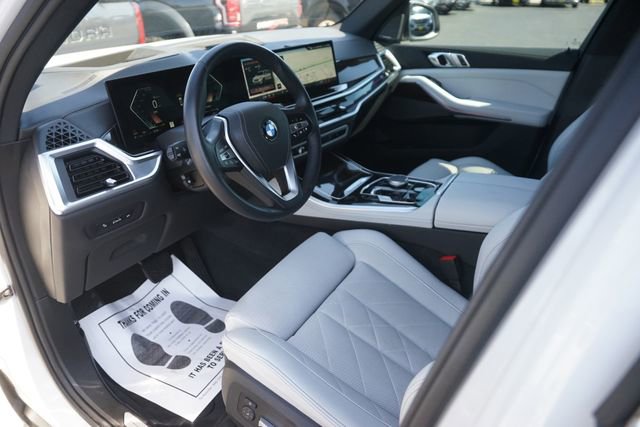Used 2024 BMW X5 sDrive40i w/ Premium Package RWD image 8