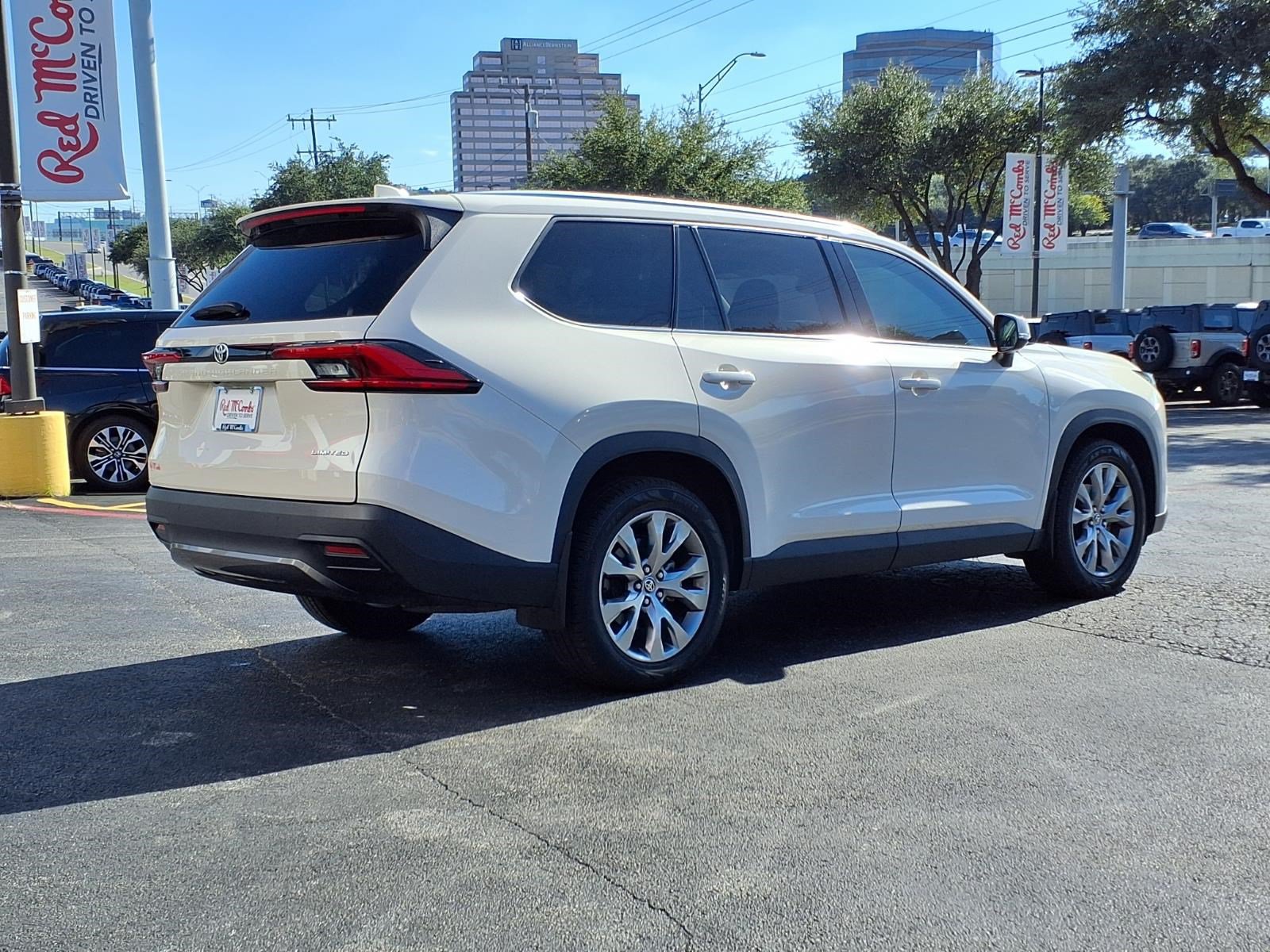 Used 2024 Toyota Grand Highlander FWD image 6