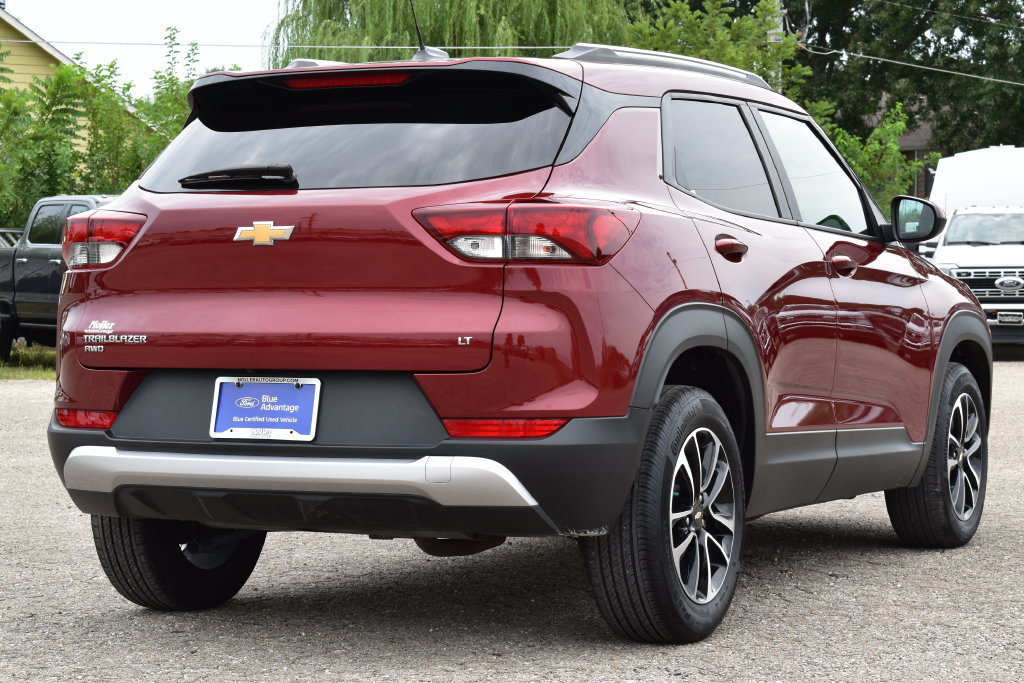 Used 2025 Chevrolet TrailBlazer LT AWD/4WD image 7