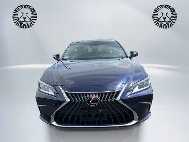 Used 2025 Lexus ES 300h w/ Premium Package FWD image 2