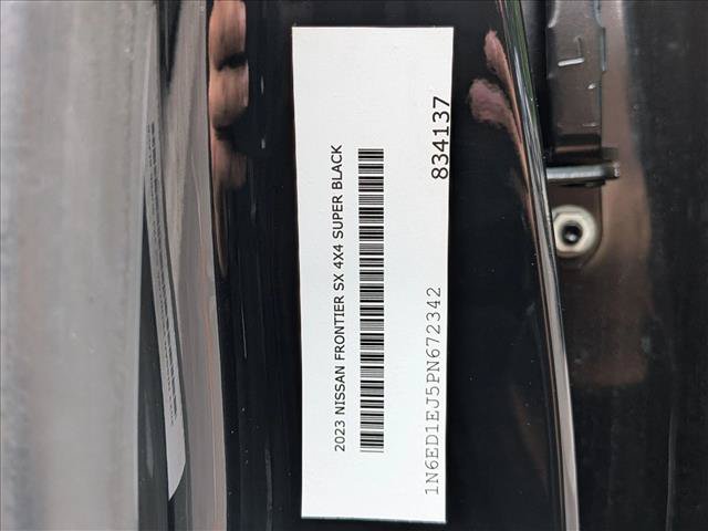 Used 2023 Nissan Frontier 2WD Crew Cab image 22
