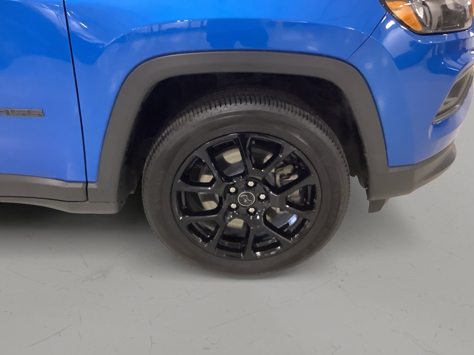 Used 2025 Jeep Compass Latitude w/ Altitude Special Edition AWD/4WD image 10