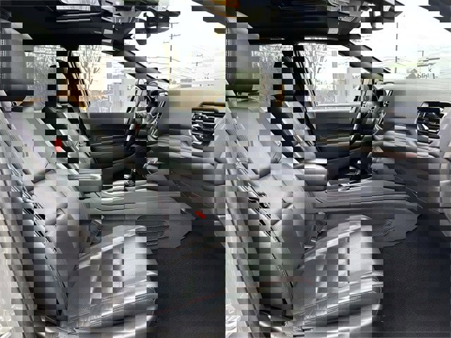 Used 2024 Dodge Durango GT image 27