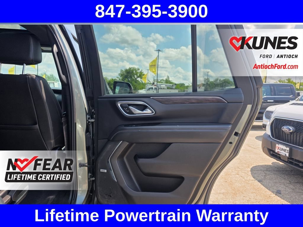 Used 2023 Chevrolet Tahoe Z71 w/ Luxury Package AWD/4WD image 33