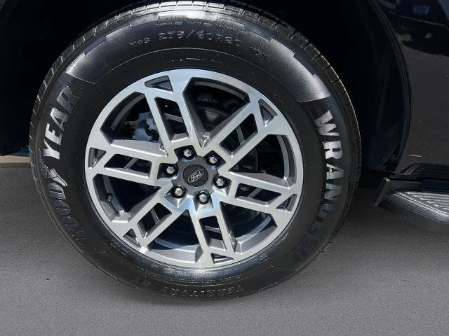 Certified 2025 Ford Expedition Active RWD image 9
