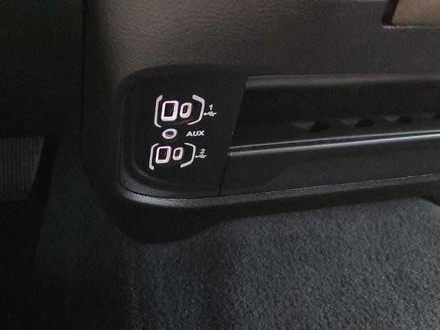 Used 2024 RAM 2500 Laramie w/ Safety Group AWD/4WD image 28