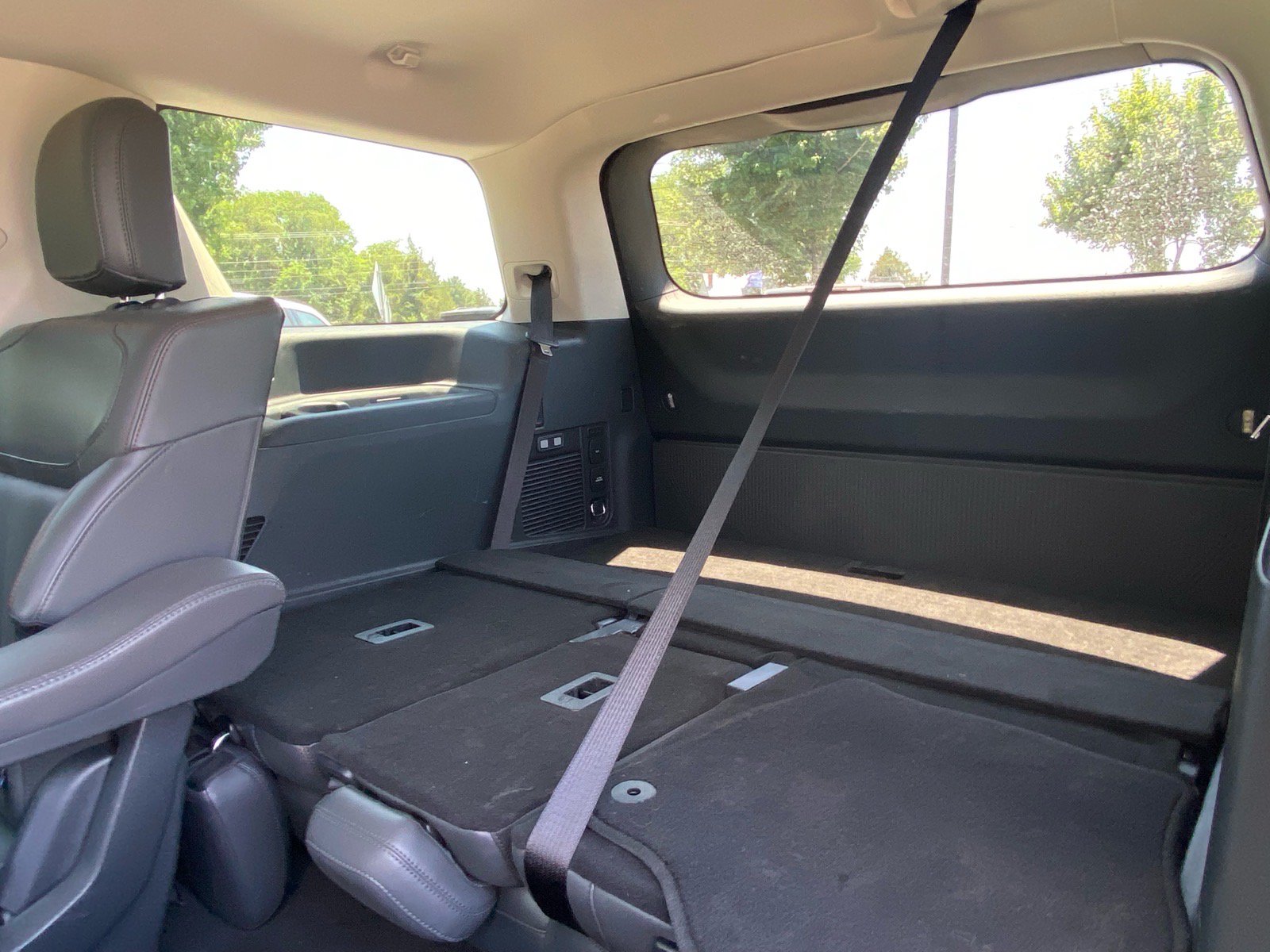 Certified 2025 Ford Expedition Active AWD/4WD image 21
