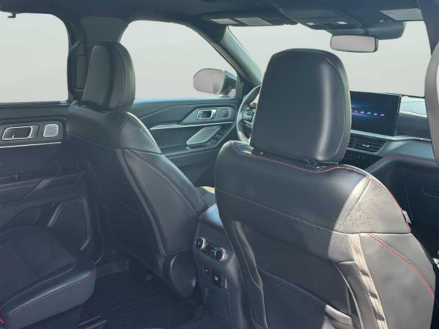 Certified 2025 Ford Explorer ST AWD/4WD image 32