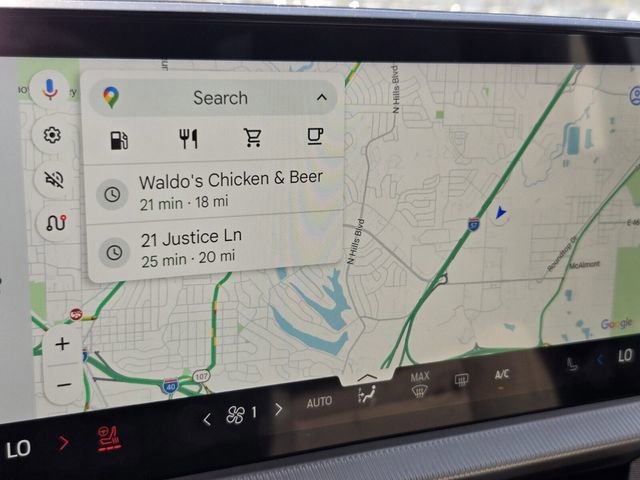 Certified 2025 Ford Explorer Active w/ Active Comfort Package RWD image 22