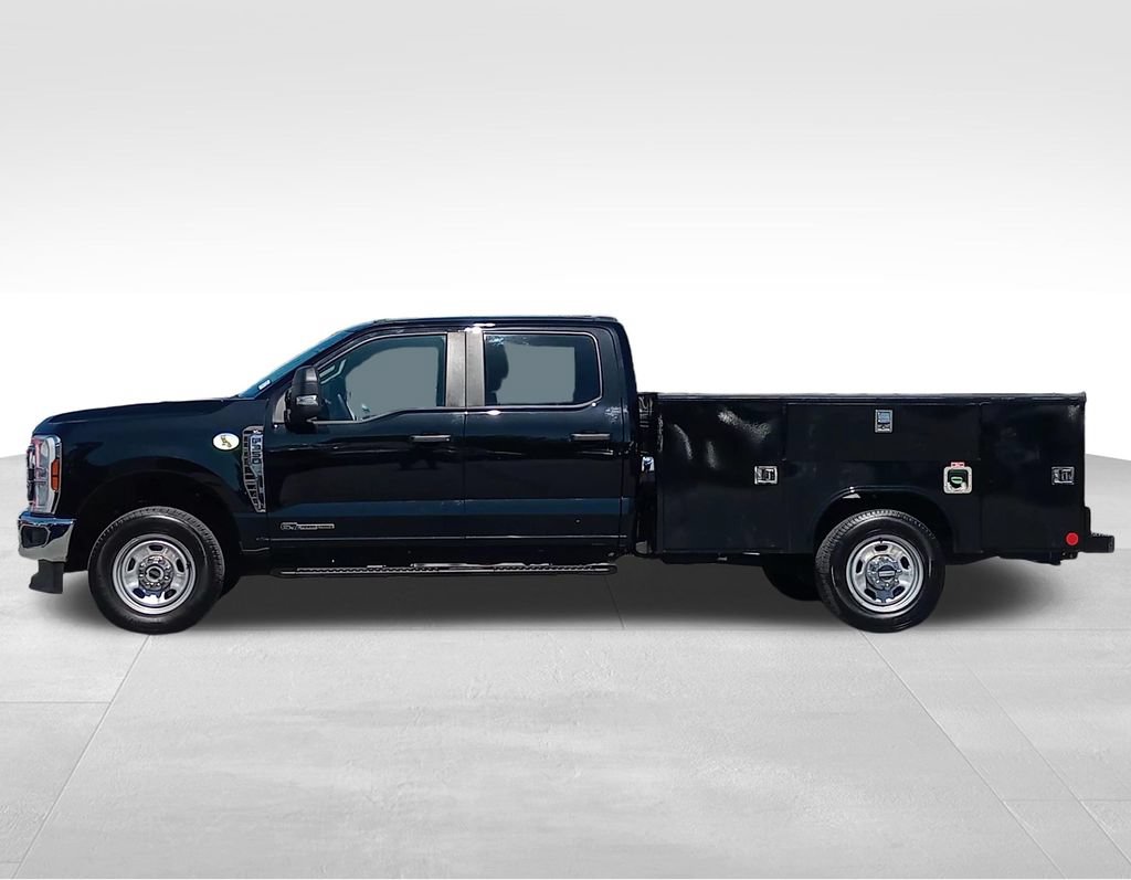 Certified 2025 Ford F350 XL w/ XL Chrome Package AWD/4WD image 9