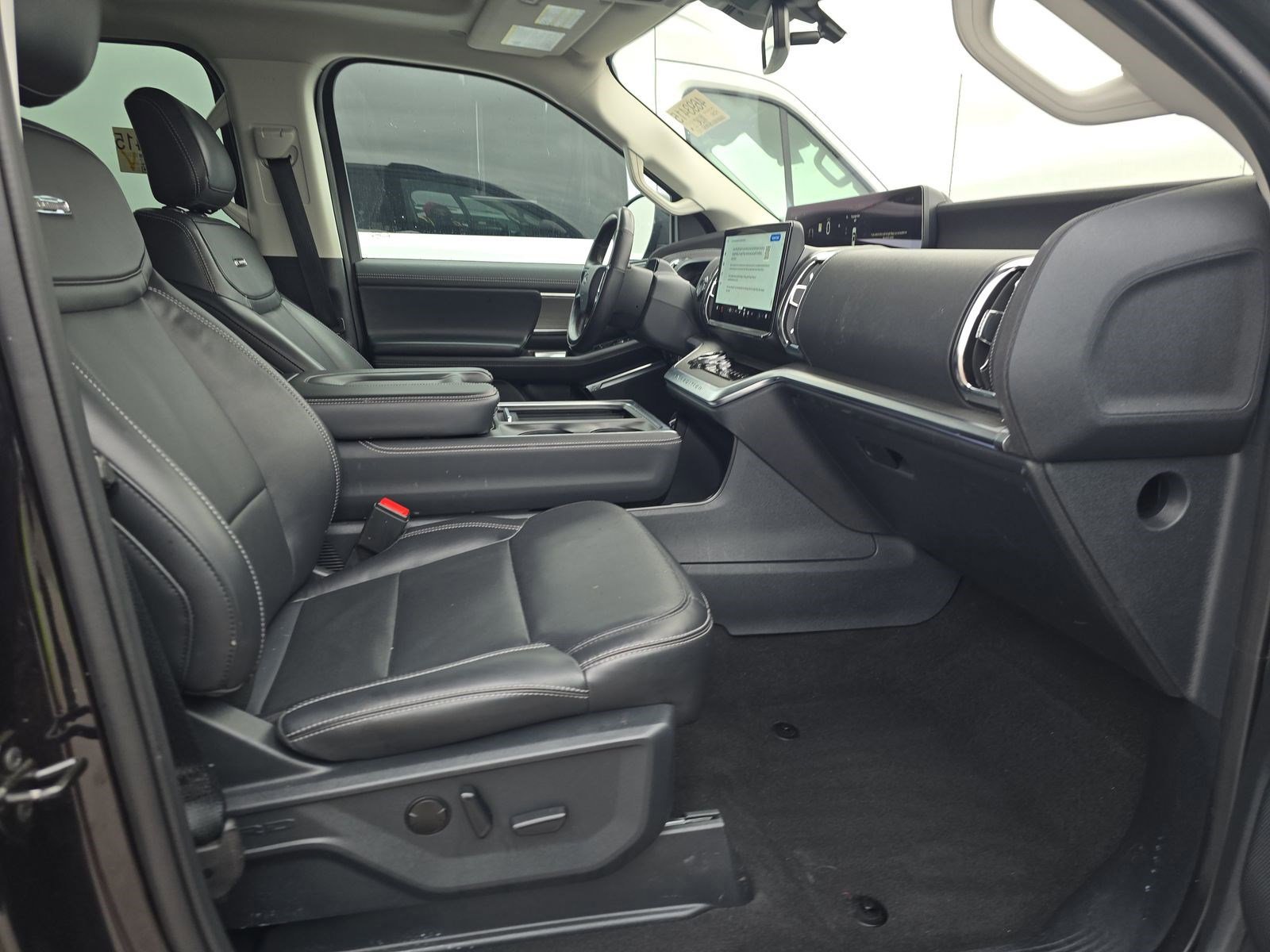 Certified 2025 Ford Expedition Max Platinum AWD/4WD image 31