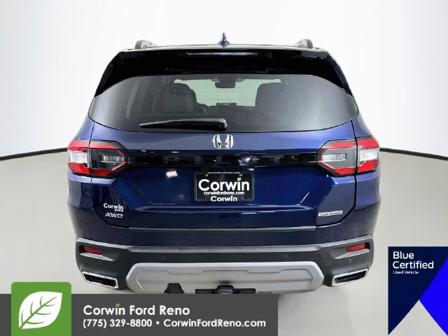 Used 2025 Honda Pilot Touring image 8